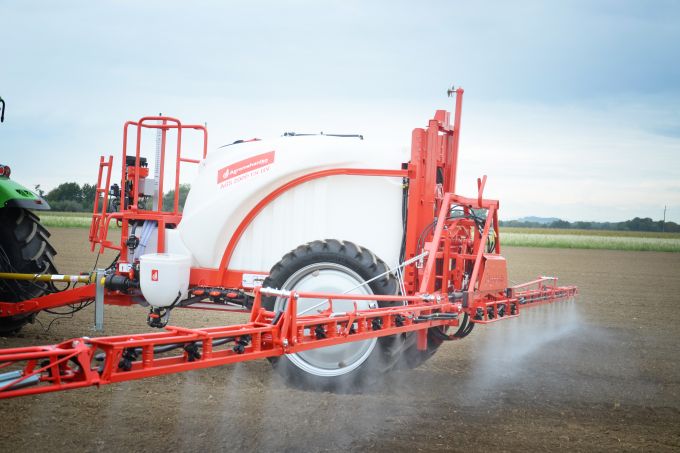 TIPS FOR EFFECTIVELY PREPARING YOUR SPRAYER FOR SPRAYING: HEALTHY CROPS, HEALTHY ENVIRONMENT