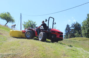 Gorski traktor AGT 1060 in čelna kosilnica Ziegler I Agromehanika d.d.